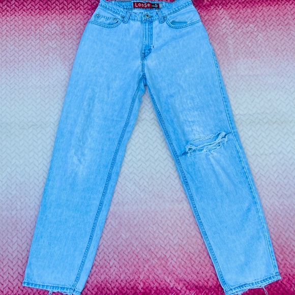 🌸Vintage light wash silvertab Levi’s jeans - Picture 6 of 7